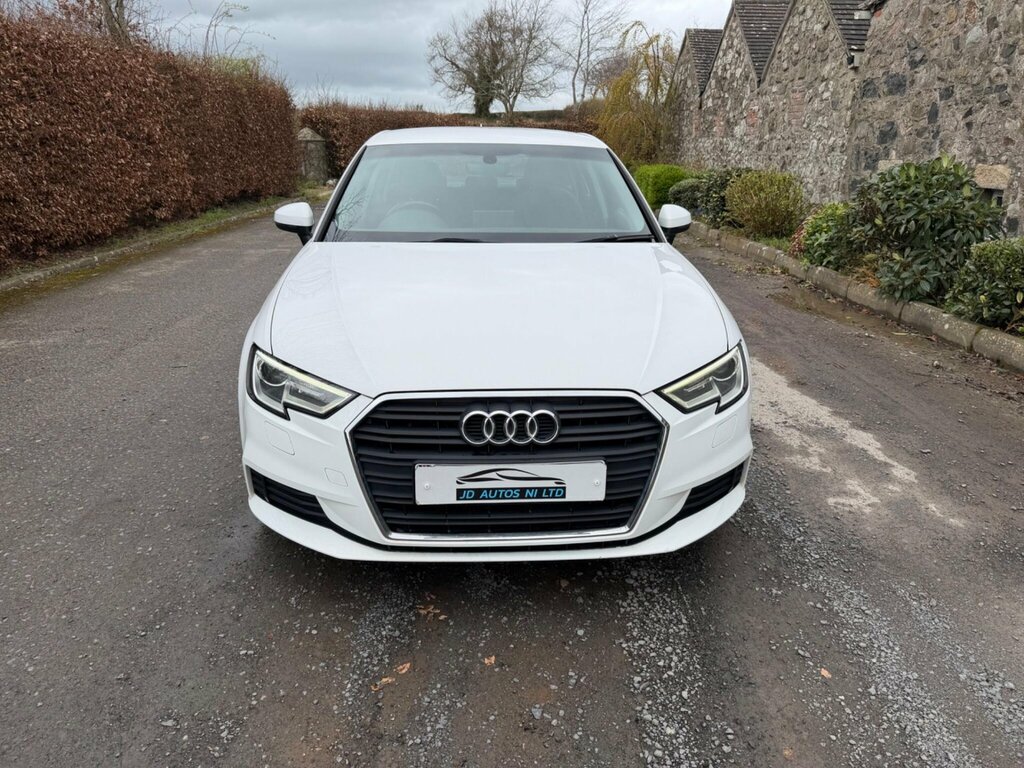 Audi A3 1.6 Tdi Se Technik Sportback Euro 6 Ss VX66XLN White #2