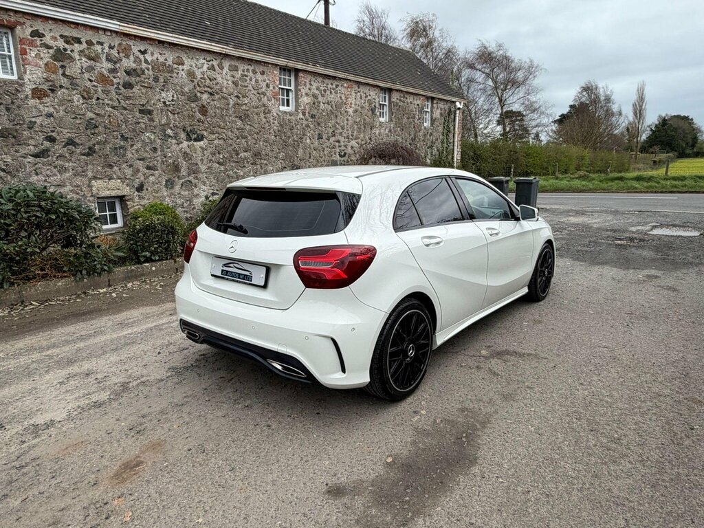 Mercedes-Benz A Class 1.5 A180d Amg Line Premium Euro 6 Ss YJ18VJK White #4