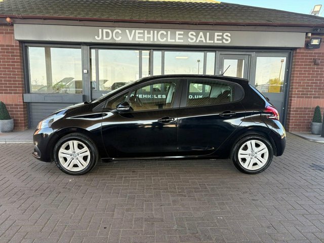 Peugeot 208 2018 1.2 Puretech Active Hatchback Manu YH68ZJU Black #4