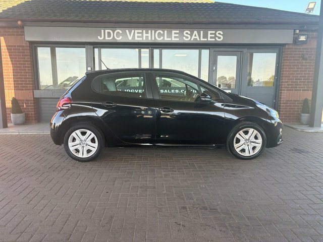 Peugeot 208 2018 1.2 Puretech Active Hatchback Manu YH68ZJU Black #3