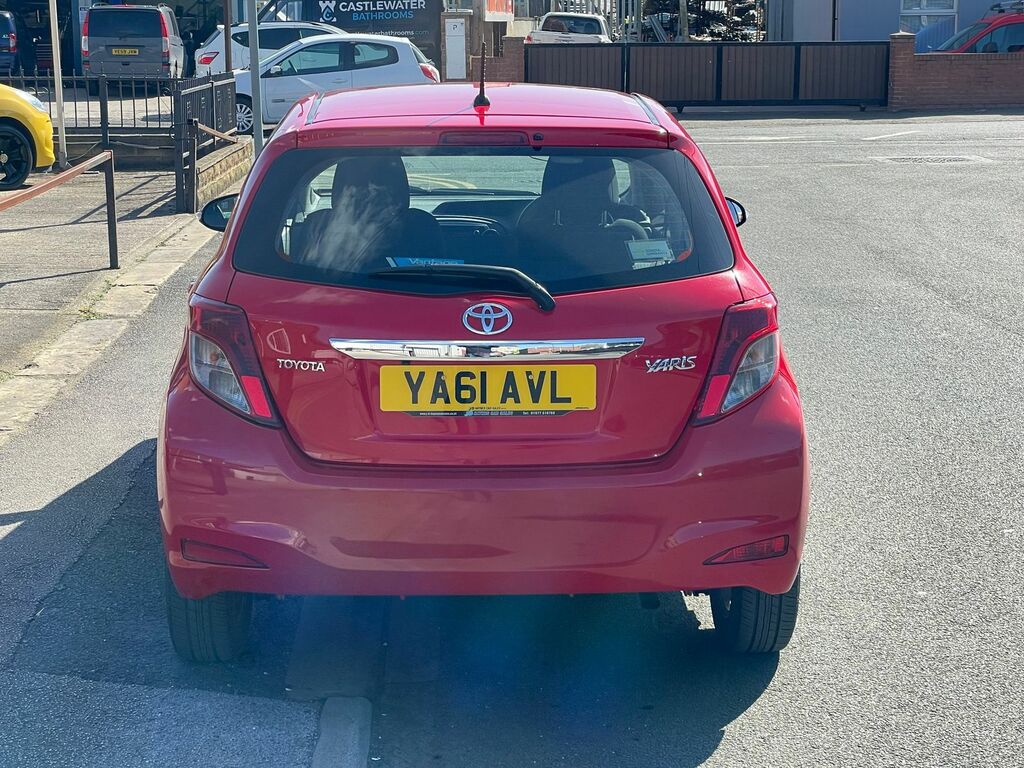 Toyota Yaris 1.33 Dual Vvt-i Tr Hatchback Eur Red #4