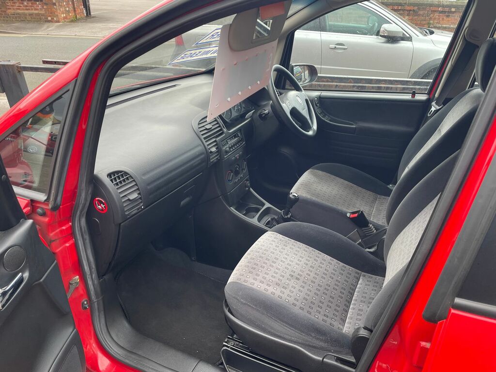 Vauxhall Zafira 1.8I 16V Black #4