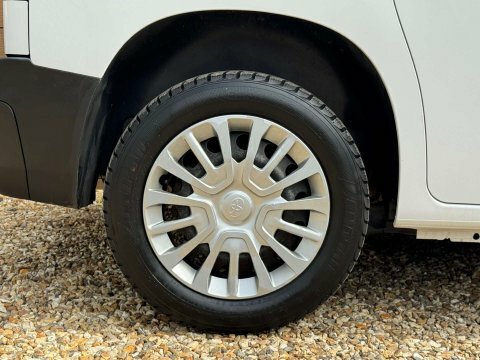 Toyota Proace City City 1.5 Bluehdi Icon Short Panel Van M  #9