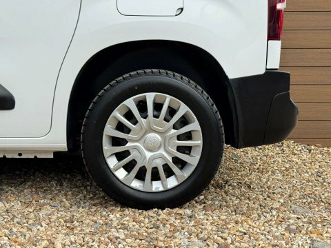 Toyota Proace City City 1.5 Bluehdi Icon Short Panel Van M  #10