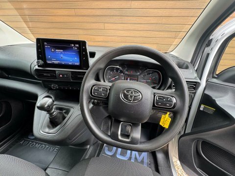 Toyota Proace City City 1.5 Bluehdi Icon Short Panel Van M  #17