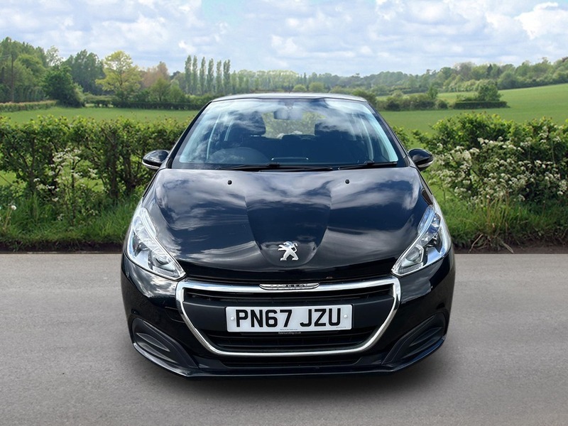 Peugeot 208 Active Black #3