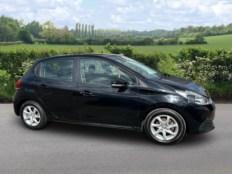 Peugeot 208 Active Black #5