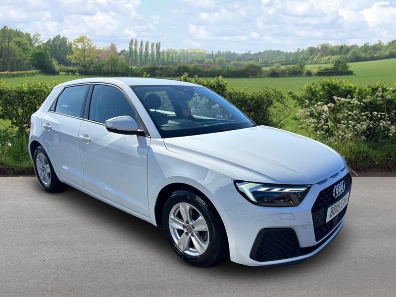 Audi A1 Sportback Tfsi Se White