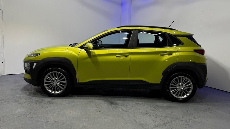 Hyundai Kona Se Yellow #5