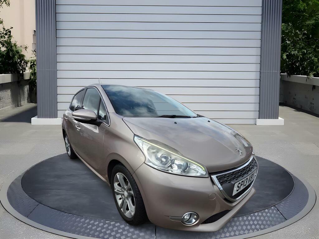 Peugeot 208 1.4 Hdi Allure Euro 5 Pink