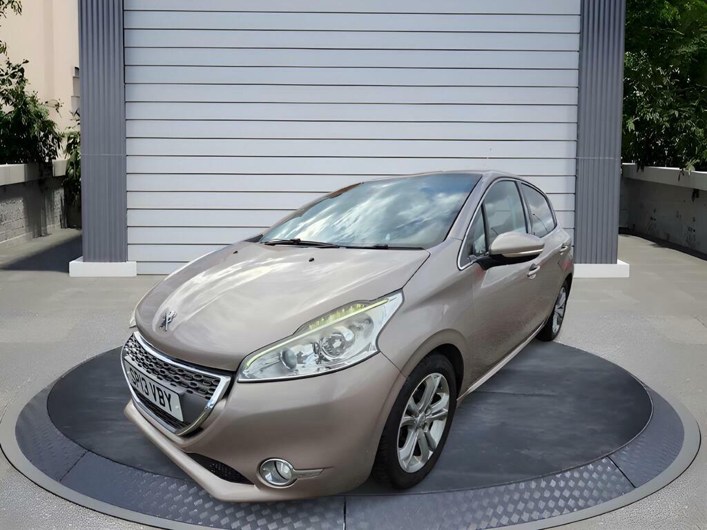 Peugeot 208 1.4 Hdi Allure Euro 5 SP13VBY Pink #4