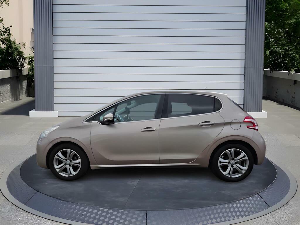 Peugeot 208 1.4 Hdi Allure Euro 5 SP13VBY Pink #6