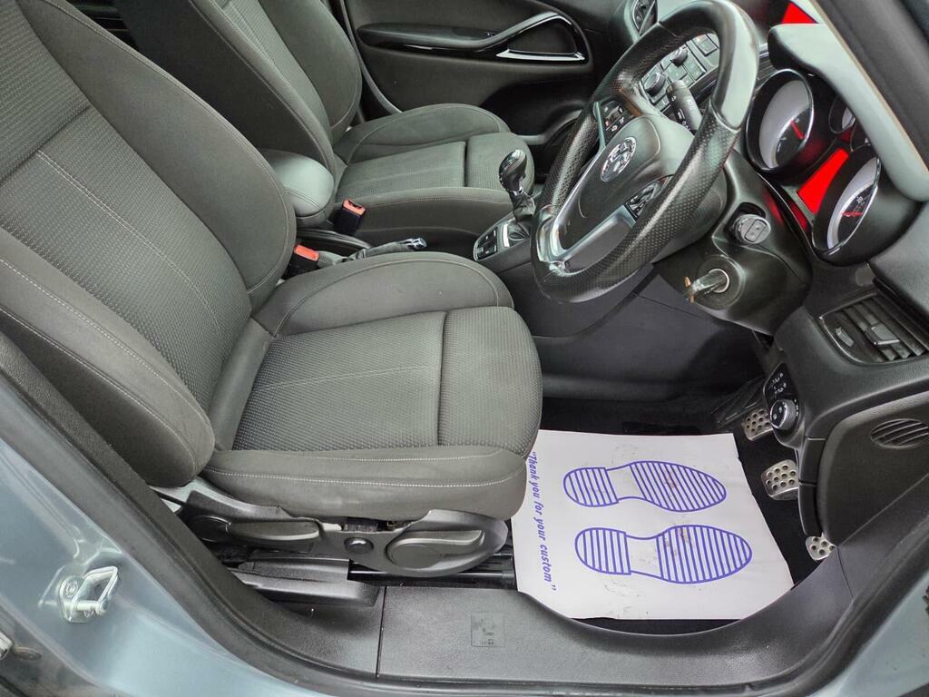 Vauxhall Zafira Tourer   #11