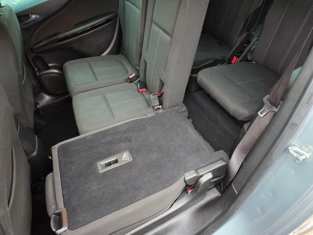 Vauxhall Zafira Tourer   #18