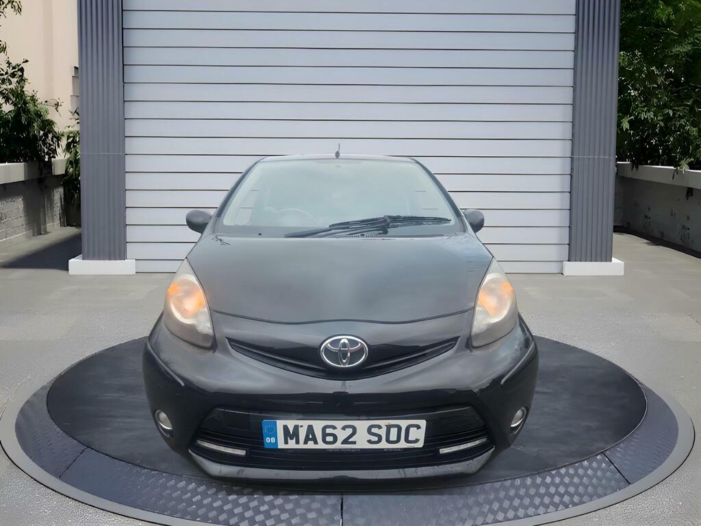 Toyota Aygo 1.0 Vvt-i Fire Euro 5 Black #2
