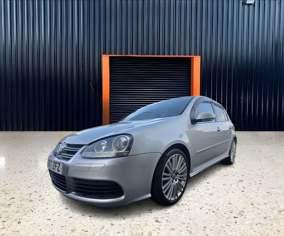 Volkswagen Golf 3.2 V6 R32 Dsg 4Motion YN07ZFZ Silver #2