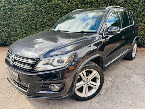 Volkswagen Tiguan 2.0 Tdi Bluemotion Black #3
