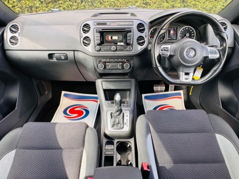 Volkswagen Tiguan 2.0 Tdi Bluemotion Black #5