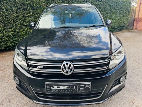 Volkswagen Tiguan 2.0 Tdi Bluemotion Black #4