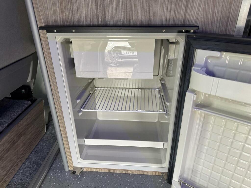 Volkswagen Transporter 2.5 Td 1200 Panel Van Blue #19