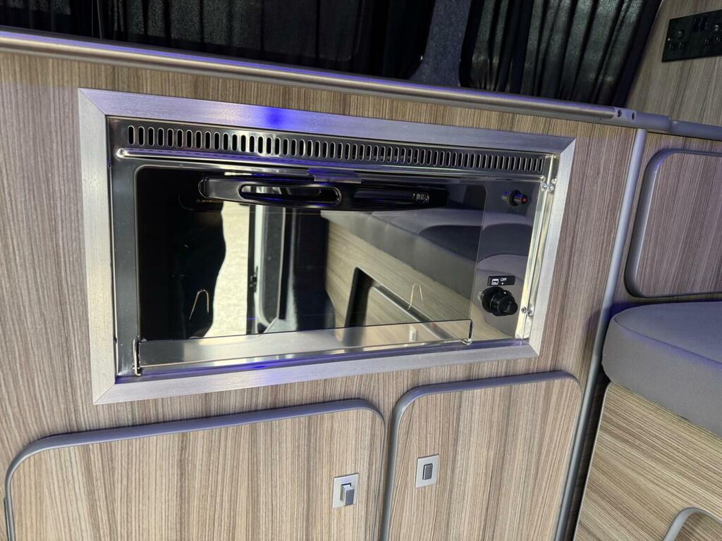 Volkswagen Transporter 2.5 Td 1200 Panel Van Blue #20