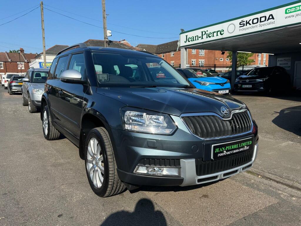 Skoda Yeti Suv 1.2 Tsi Se Outdoor Dsg Euro 5 201515 Grey #5