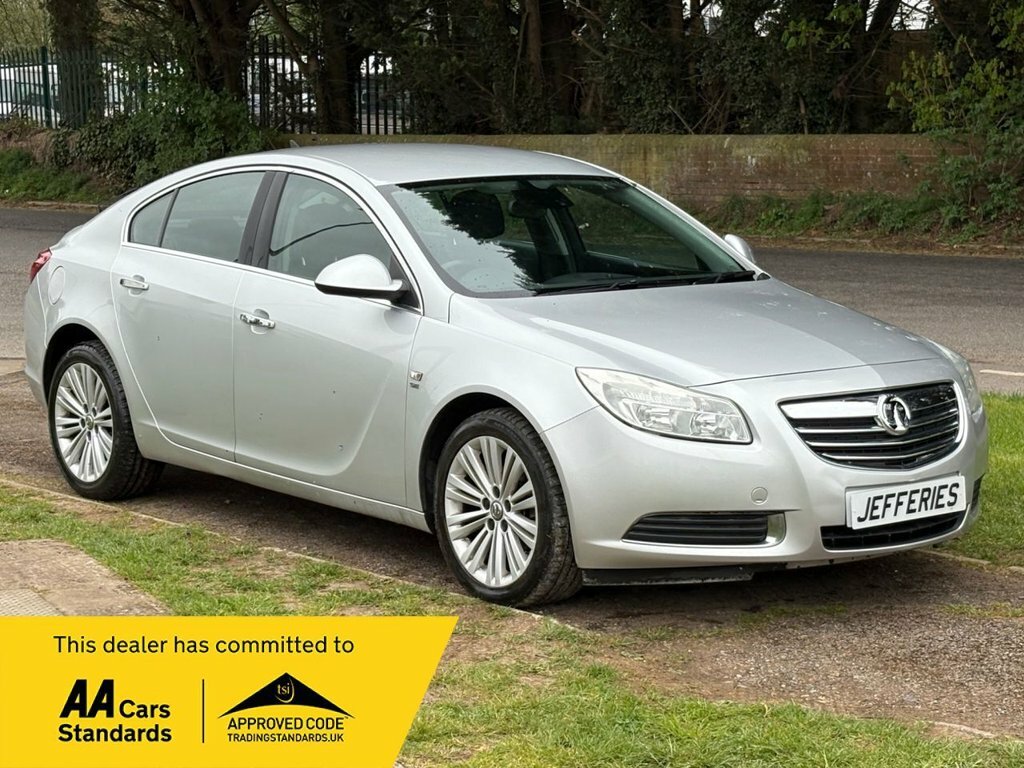 Vauxhall Insignia 2L Se Nav Silver