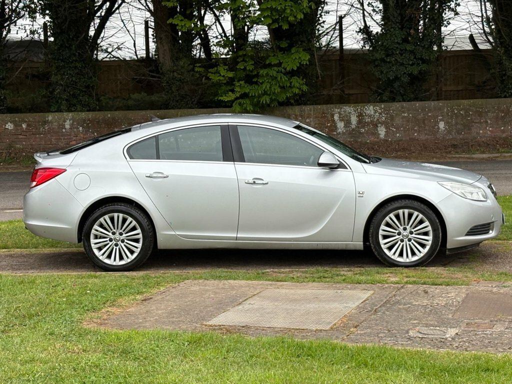 Vauxhall Insignia 2L Se Nav CV12YWD Silver #4
