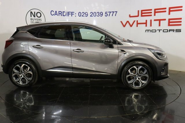 Renault Captur E-tech 9.8Kwh Techno YA73ORC Grey #3