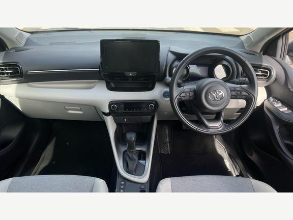 Toyota Yaris Excel Silver #5