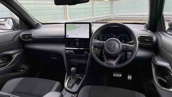Toyota Yaris Cross Gr Sport Fwd LV25NLX Grey #5
