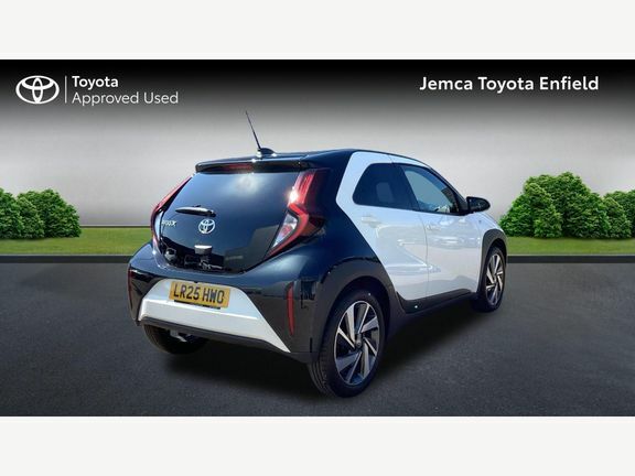 Toyota Aygo X Edge Auto LR25HWO White #2