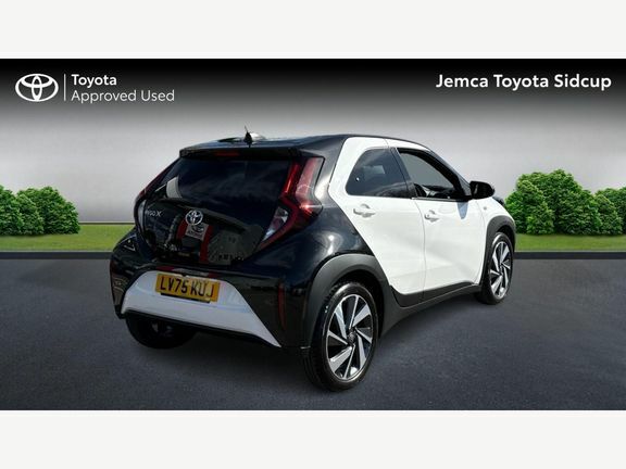 Toyota Aygo X Edge LV75KUJ White #2