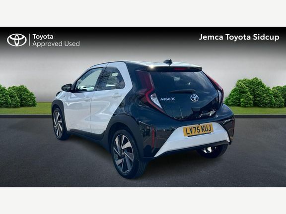 Toyota Aygo X Edge LV75KUJ White #4
