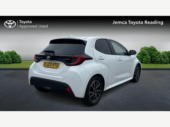 Toyota Yaris Design RJ23VTD White #2
