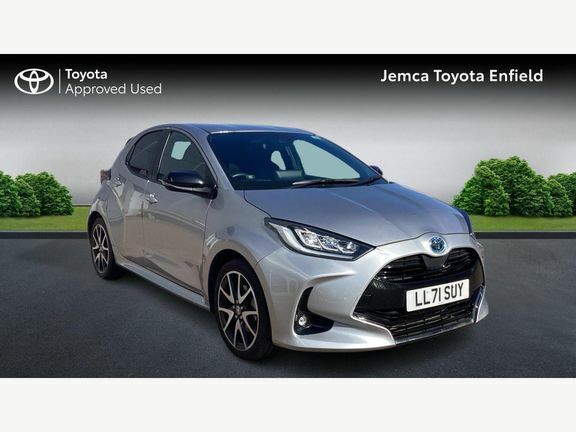 Toyota Yaris Dynamic 1.5 Hybrid Silver