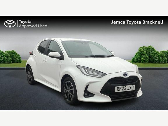 Toyota Yaris Design White