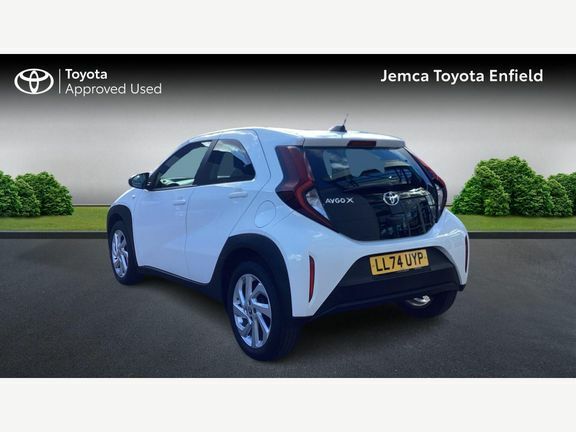 Toyota Aygo X Pure Automatic LL74UYP White #4