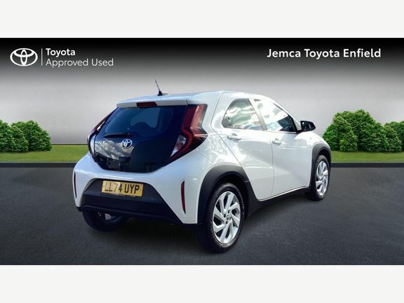 Toyota Aygo X Pure Automatic LL74UYP White #2