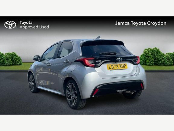 Toyota Yaris Excel Silver #4