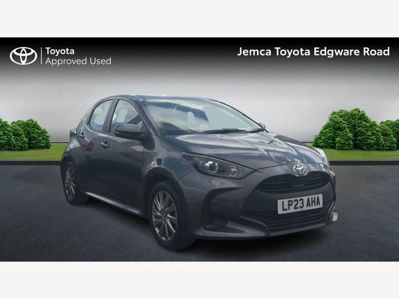 Toyota Yaris Icon Grey
