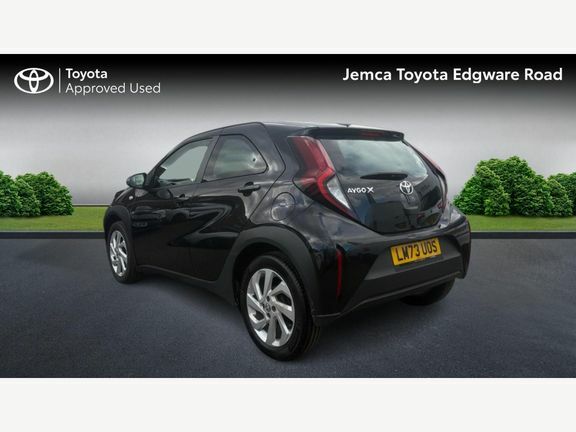 Toyota Aygo X Pure Automatic LM73UOS Black #4
