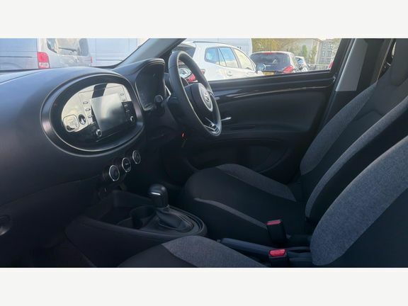 Toyota Aygo X Pure Automatic LM73UOS Black #5