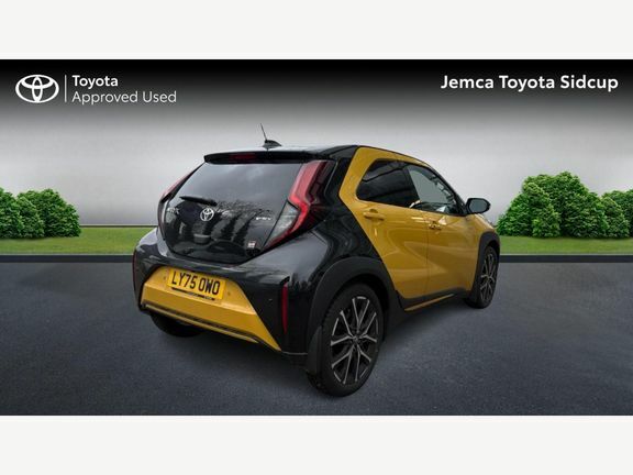 Toyota Aygo X Gr Sport LY75OWO Yellow #2