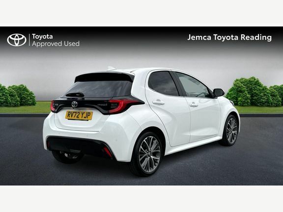 Toyota Yaris Excel RV72YJP White #2