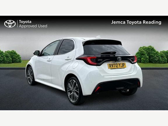 Toyota Yaris Excel RV72YJP White #4