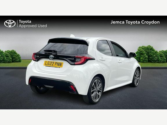 Toyota Yaris Excel 1.5 Hybrid Tech Pack LG22PNN White #2