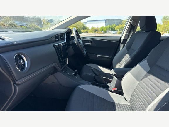 Toyota Auris Icon 1.8 Hybrid FE68NVR Grey #5