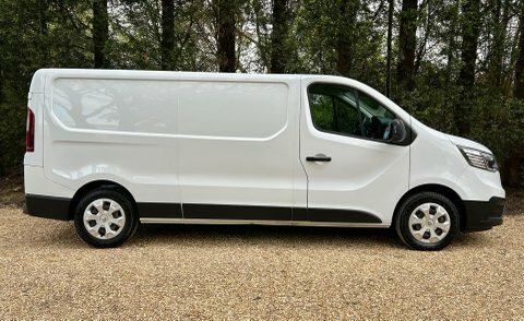 Renault Trafic Business Ll30 L2 MD22HBF White #4