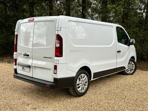 Renault Trafic Sport Nav Sl29 YH19SVC White #2